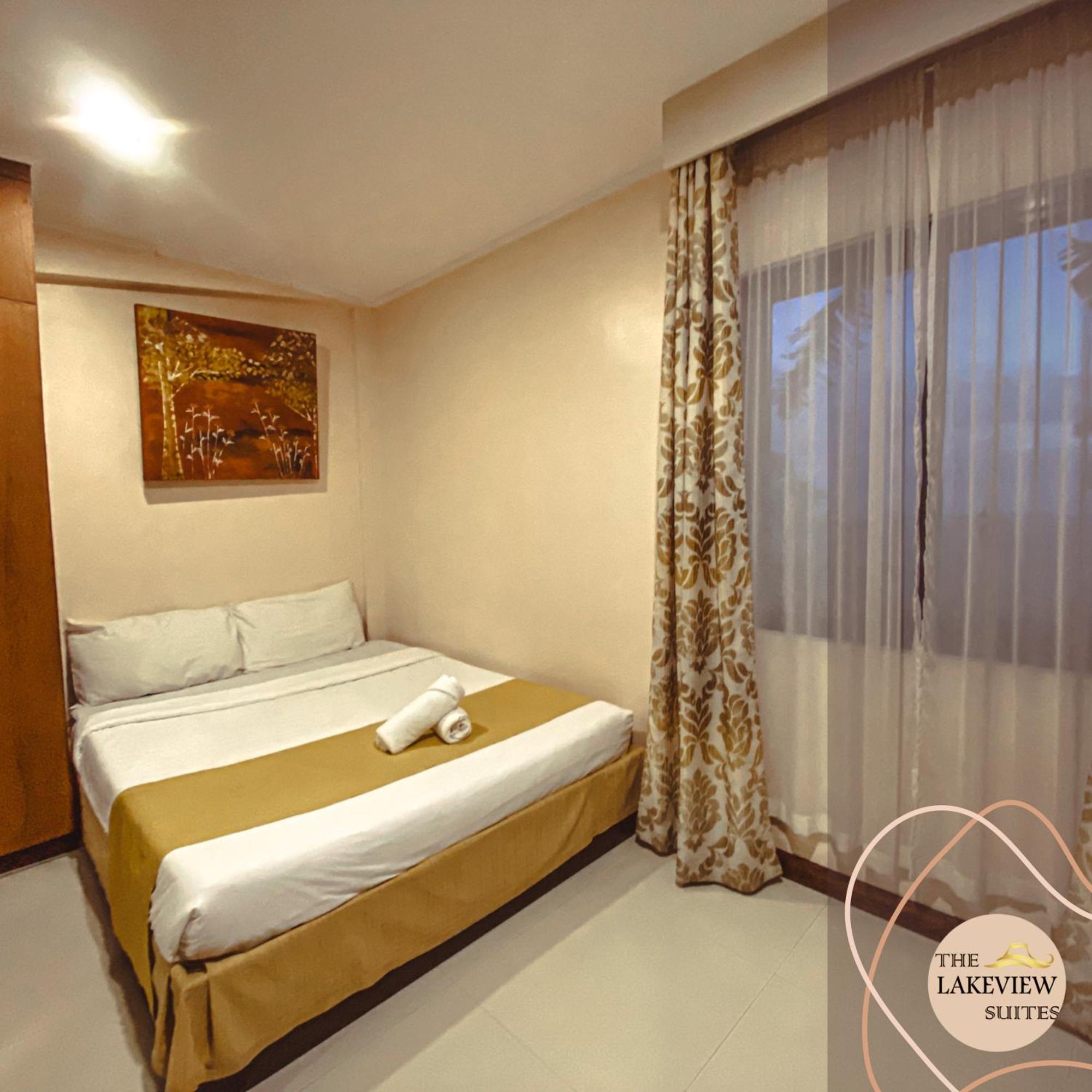 The Lakeview Suites Tagaytay City Exteriör bild