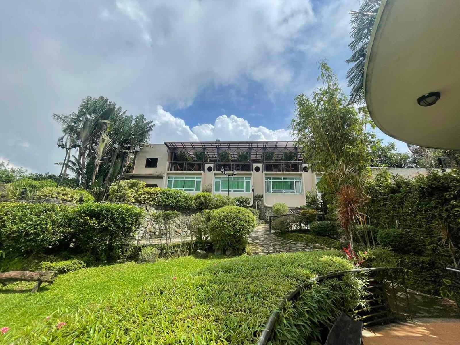 The Lakeview Suites Tagaytay City Exteriör bild